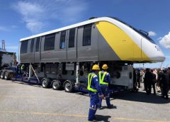 “ลุงตู่” เป็นประธานพิธีรับรถไฟฟ้าโมโนเรลขบวนแรก โครงการรถไฟฟ้าสายสีชมพู – เหลือง