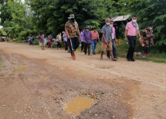 อบจ.พิษณุโลก สำรวจพื้นที่เตรียมปรับปรุงซ่อมแซมถนนสายบ้านนาขุม ต.ท่าช้าง เชื่อมต่อกับ ต.มะตูม อ.พรหมพิราม ให้ประชาชนสัญจร