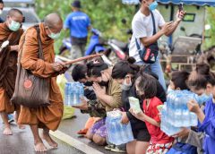 “หลวงตาบุญชื่น” เดินธุดงค์เท้าเปล่าจากภาคใต้ถึง จ.ประจวบฯ