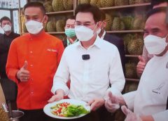 สำนักงานพาณิชย์จังหวัดพิษณุโลกจัดกิจกรรม Fruit Festival 2022