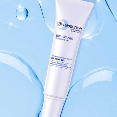 “Bio-essence” แบรนด์ดังจากสิงคโปร์เปิดตัว “Bio-Water B5 Acne Gel” เจลแต้มสิวเนื้อบางเบาประสิทธิภาพสูงในการขจัดสิ่งอุดตันในรูขุมขน  ป้องกันการก่อตัวของสิวหัวดำและสิวหัวขาวให้ “สิวหัวขาว” ยุบได้ในข้ามคืน! โดยไม่ทิ้งรอยแผลเป็น ด้วยนวัตกรรม Bio Energy ComplexTM   