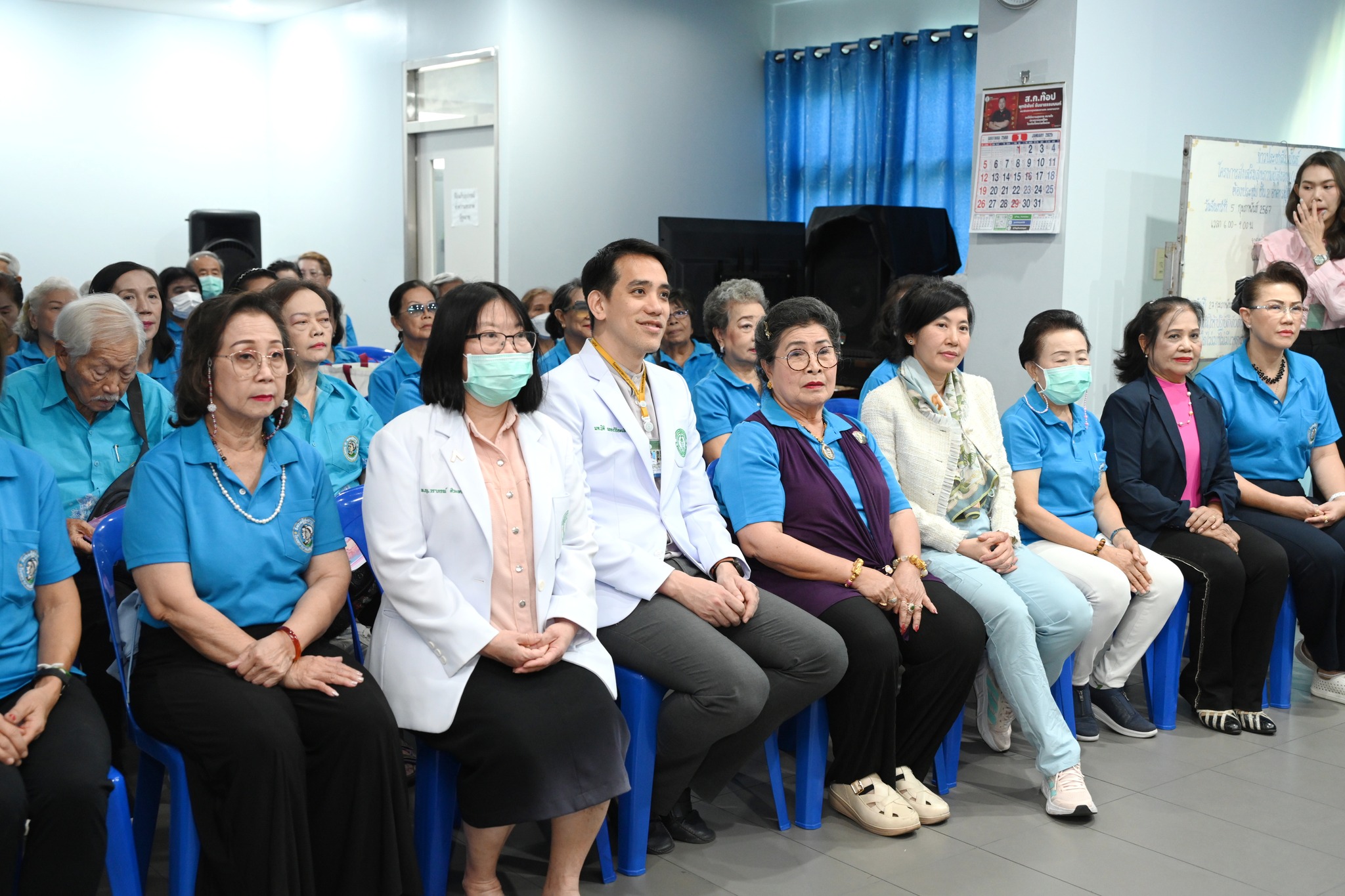 โครงการส่งเสริมสุขภาพผู้สูงวัยจิตแจ่มใส ร่างกายแข็งแรง