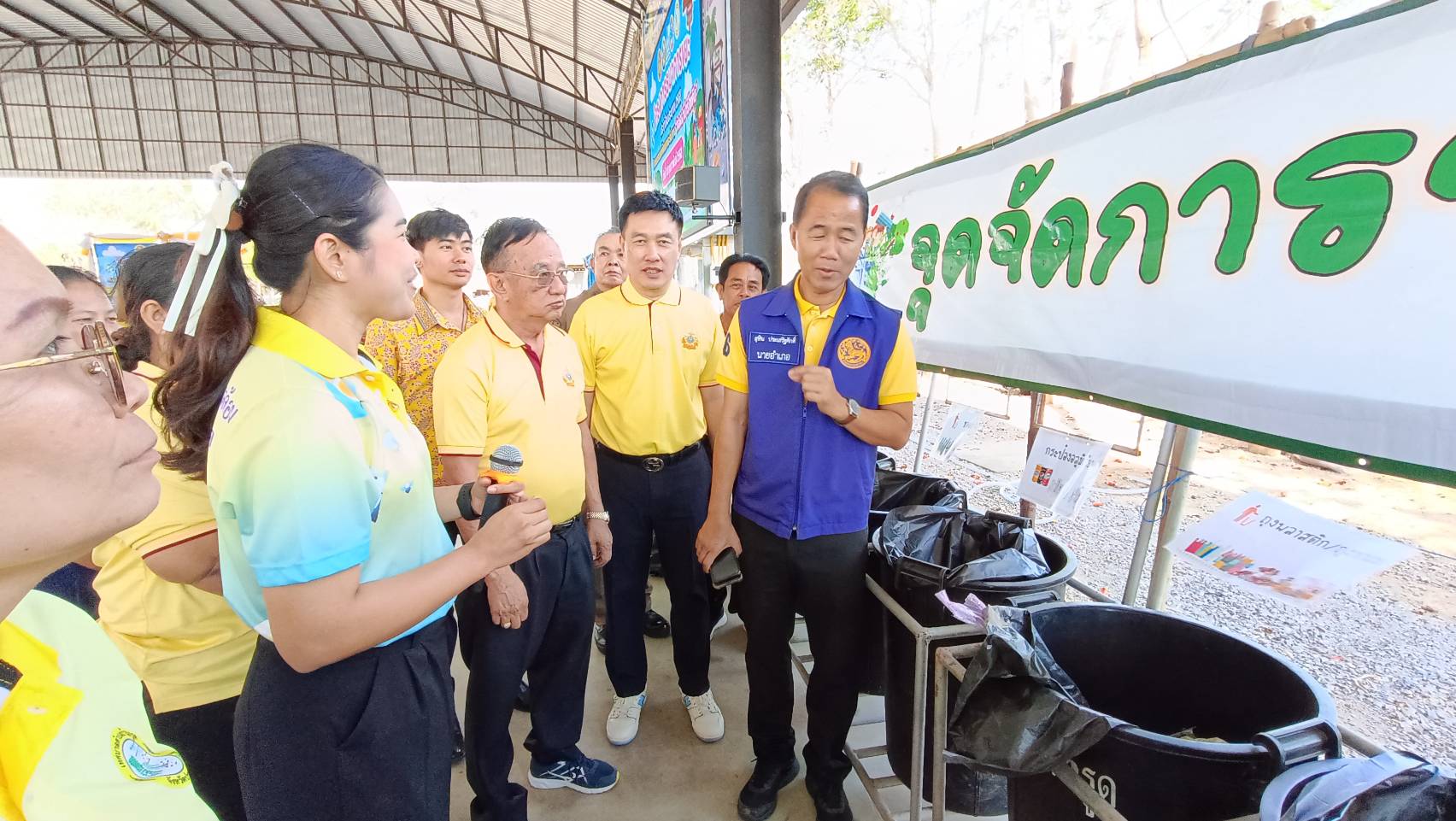 ทต.บ้านกรูดรณรงค์คัดแยกขยะต้นทาง ผ่านกิจกรรม“ทอดผ้าป่าขยะรีไซเคิล”